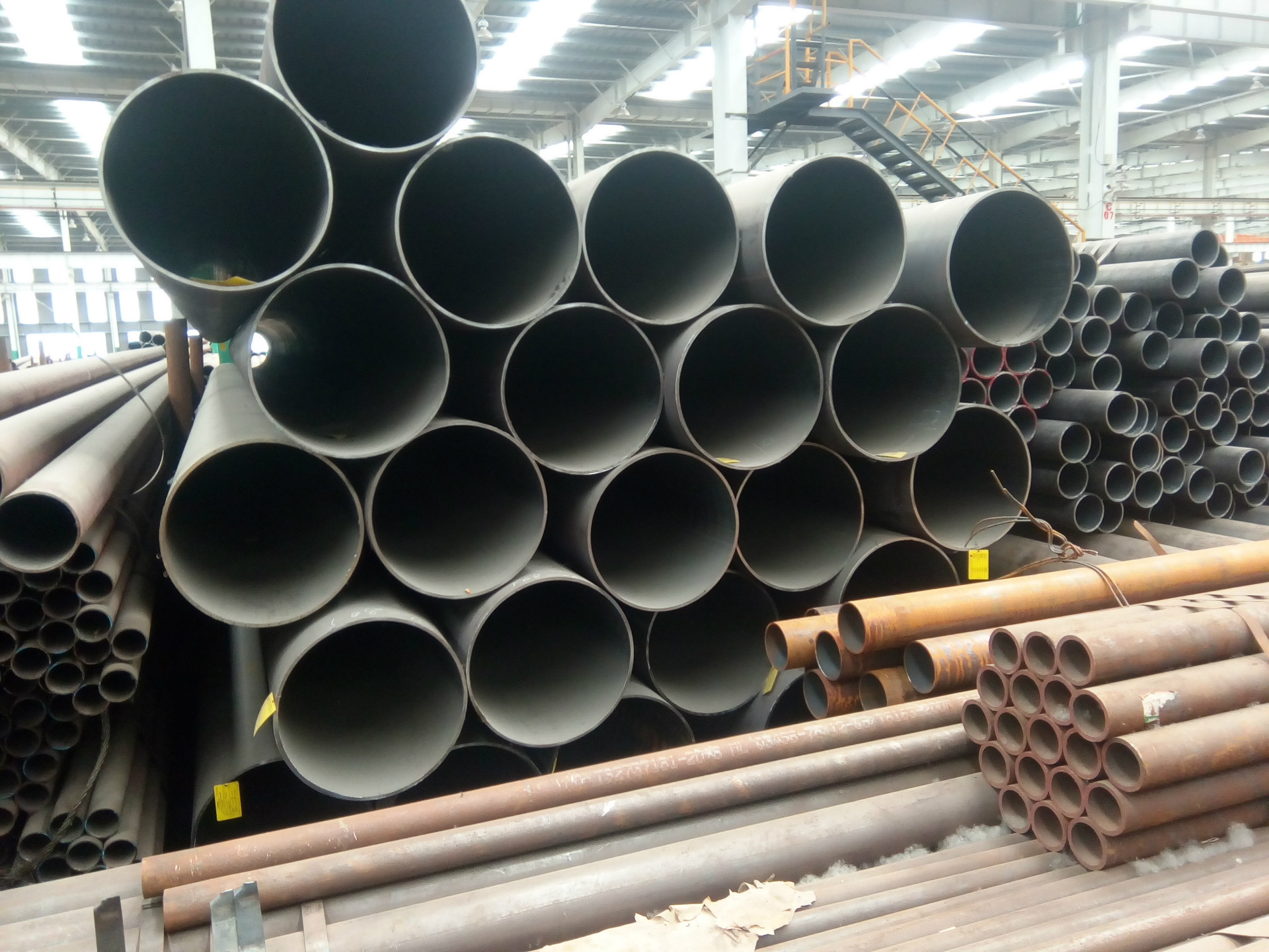 聚氨酯保溫鋼管 兼具卓越性能與廣泛應用的無縫保溫解決方案